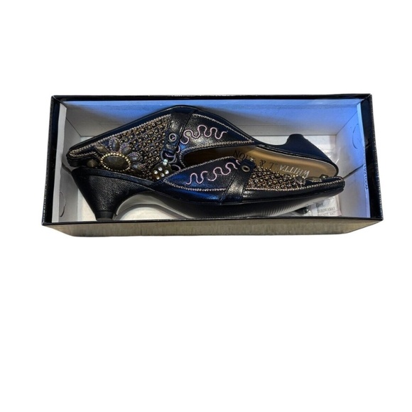 Whittall & Shon Embellished Pointed Toe Slip On Heels Black Size 7 NWT - Picture 5 of 10
